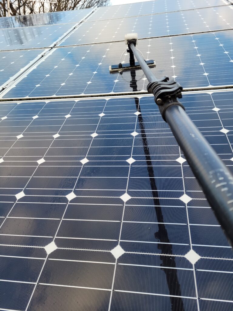 Clean Solar Panel1