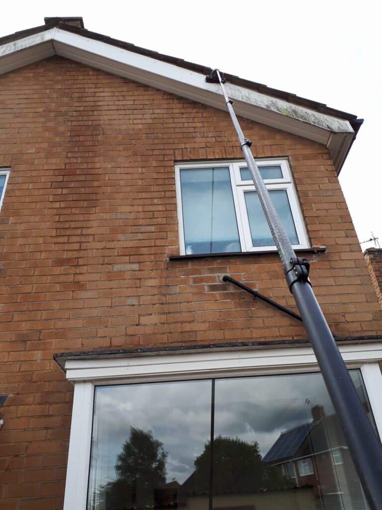 Cleaning Facia and Soffits